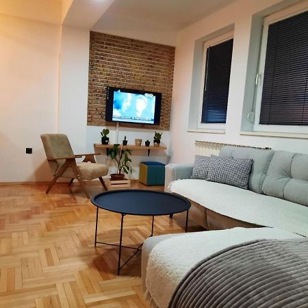 Petar'S Apartment สโกเปีย ภายนอก รูปภาพ