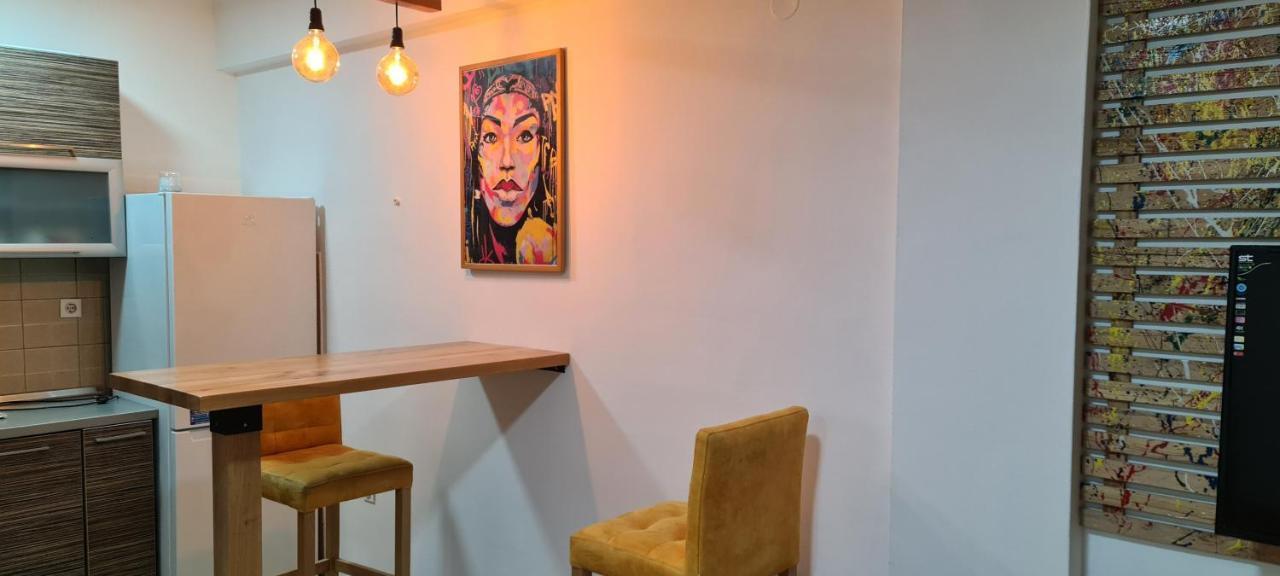 Petar'S Apartment สโกเปีย ภายนอก รูปภาพ