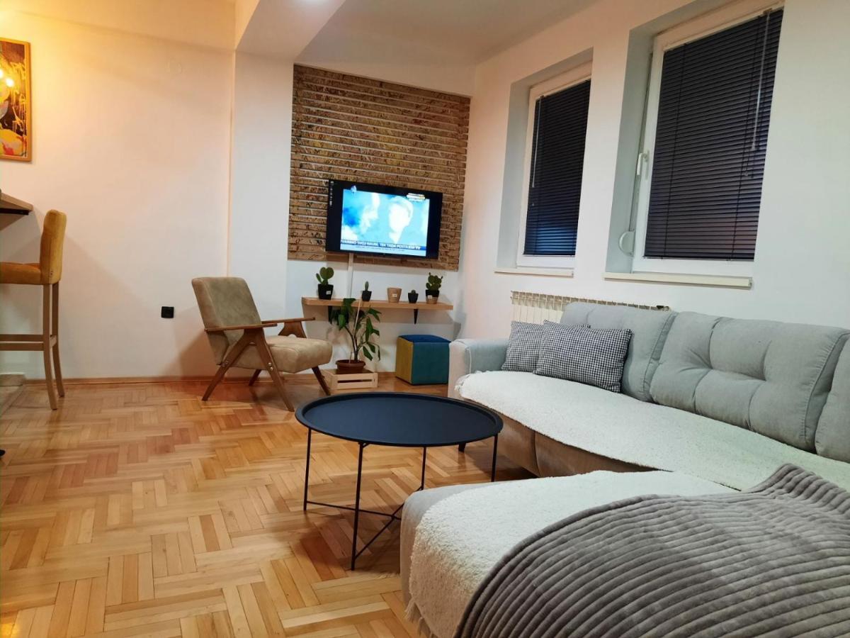 Petar'S Apartment สโกเปีย ภายนอก รูปภาพ